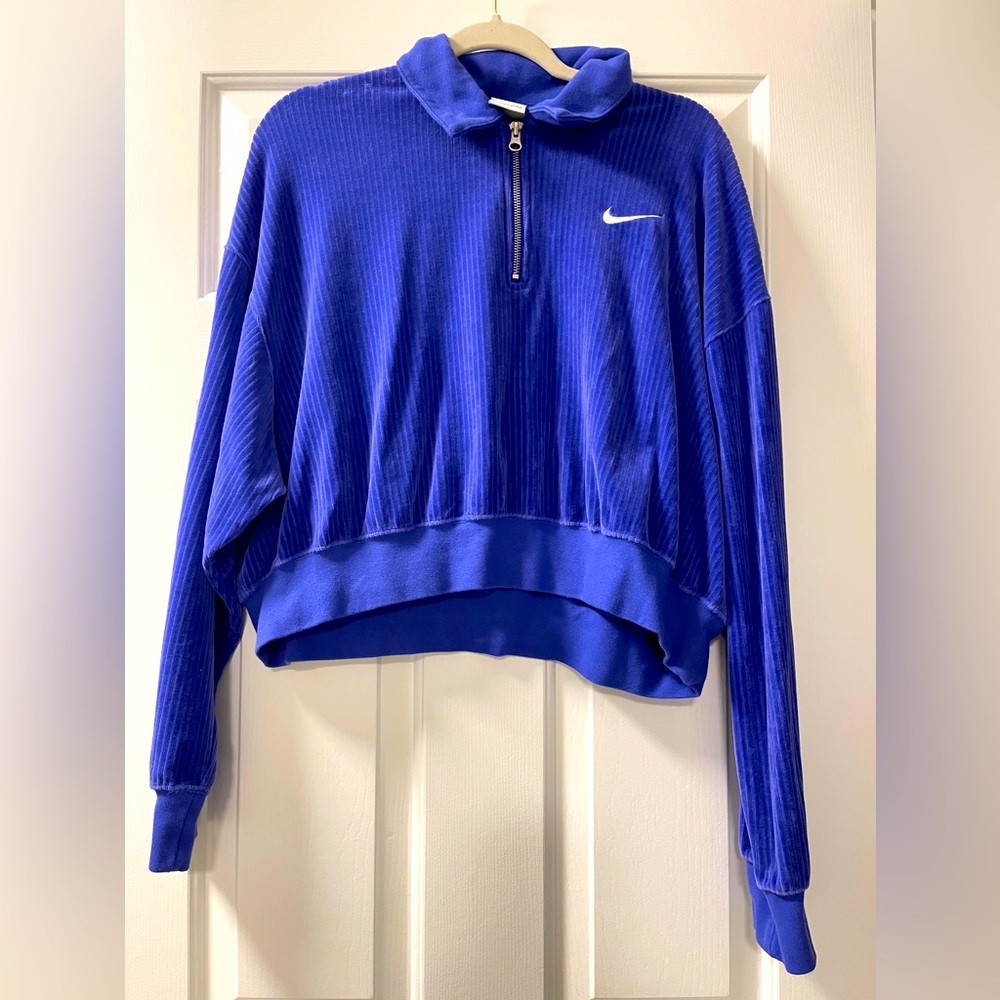 Nike Cropped Velour Sweatshirt Size L